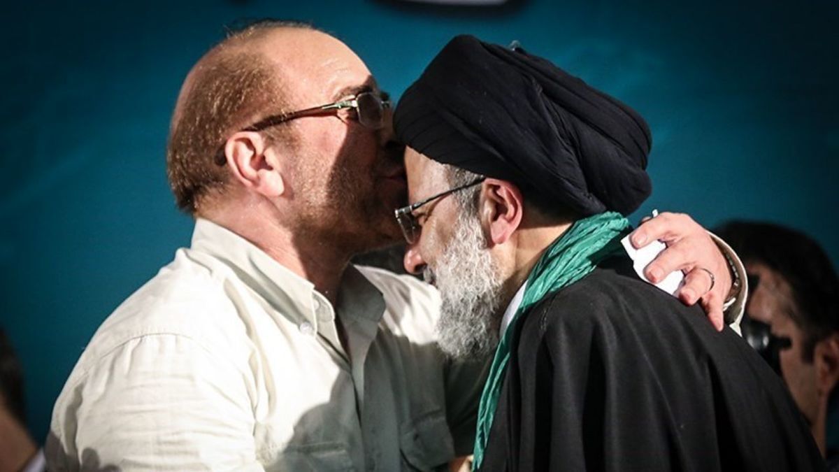 حمله به لاریجانی، کنایه به قالیباف و هشدار به رئیسی