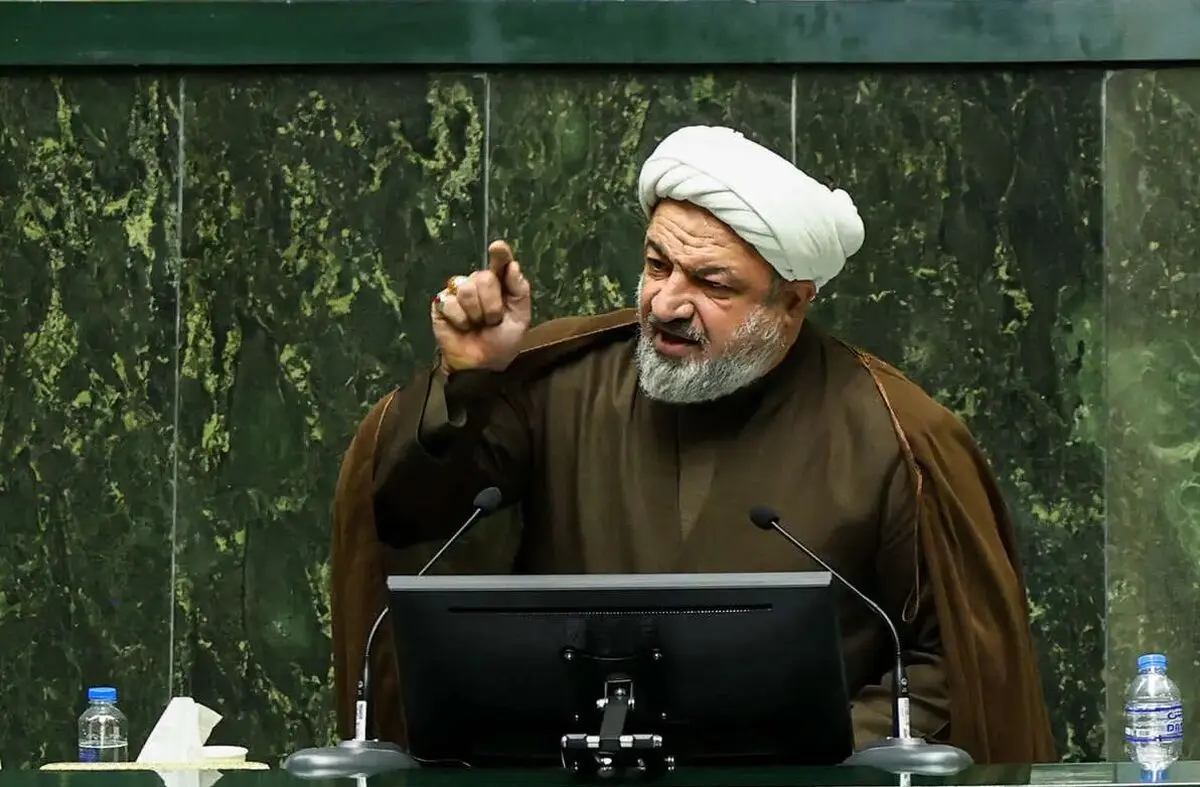 زیدآبادی خطاب به رسایی: مگر تشنه جنگ نبودید؟ خب، این هم جنگ؛ چرا از پزشکیان طلبکار شده اید؟

