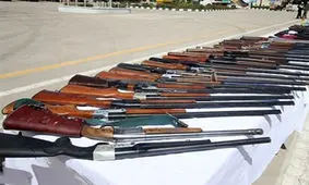 بازداشت مرد مسلح در تجریش / زمینگیری متهم با کلت کمری در بین مردم