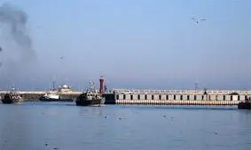مدیر بندر شهید باهنر: یکی از اسکله‌های بندر سیریک بر اثر حملات دشمن به‌شدت آسیب دید