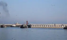 مدیر بندر شهید باهنر: یکی از اسکله‌های بندر سیریک بر اثر حملات دشمن به‌شدت آسیب دید