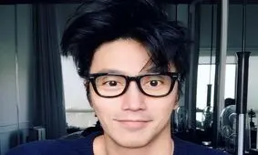 چهره جوان و خوشتیپ مردی ۵۶ ساله دنیا را متحیر کرده است/ عکس
