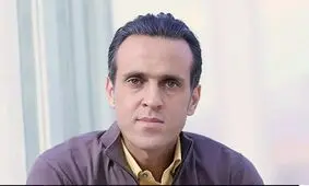 انتقاد علی کریمی از بلیت فروشی رضا پهلوی/ عکس

