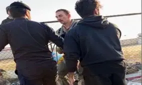 سقوط جنگنده آمریکا در غرب کویت/ ۲ سرباز آمریکایی پس از سقوط بالگردشان، با چتر نجات فرود آمدند/ وزارت دفاع کویت رسماً سقوط چندین هواپیمای آمریکایی را اعلام کرد/ ویدئو