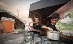 موکب داران کوچک در پیاده‌روی اربعین