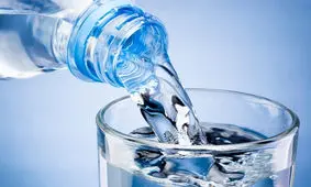 آب چاه بخورید ولی آب معدنی نخورید! /ویدئو