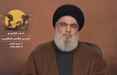 لحظه اعلام خبر شهادت سید حسن نصرالله توسط مجری شبکه المیادین 