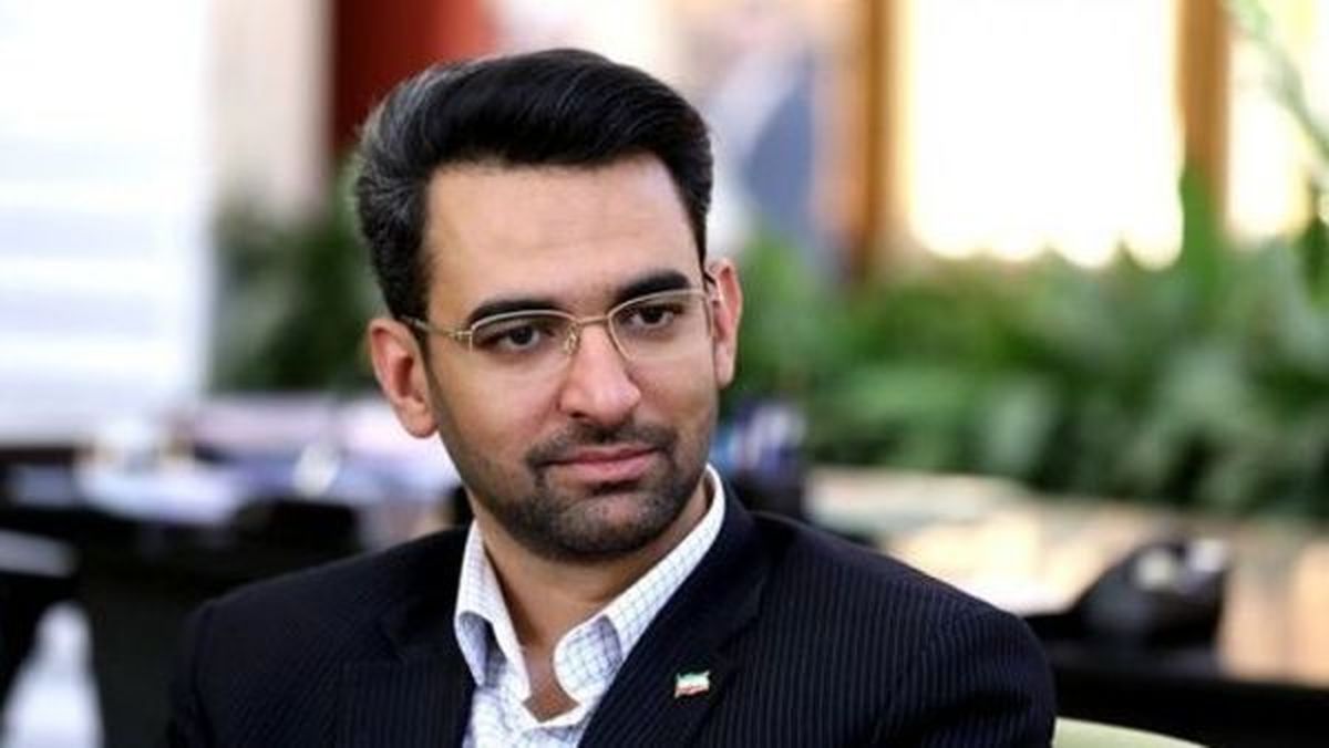 پیشنهاد ساخت USB ملی با شکل سه ضلعی یا مثلثی داشتیم