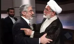 تماس تلفنی مهدی کروبی با میرحسین موسوی در بیمارستان