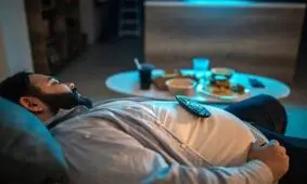 مصرف ۱۰ ماده غذایی زیر به خواب بهتر کمک می‌کند

