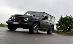 خودروی نظامی ارتش چین وارد ایران شد
