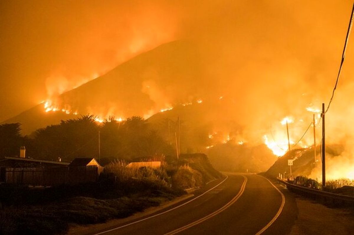 آتش سوزی وسیع در سواحل کالیفرنیا و دستور تخلیه اجباری