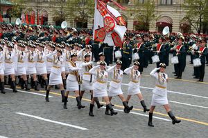 رژه زنان خوش تیپ ارتش روسیه در مسکو/ ویدئو

