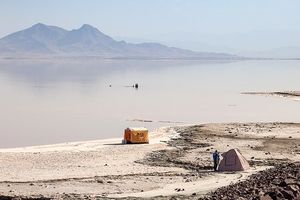 مقایسه میزان آب دریاچه «وان» در ترکیه با «دریاچه ارومیه» در ایران/ عکس

