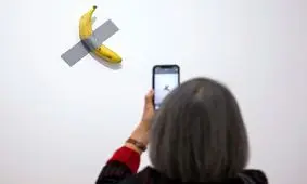 موز معروف در نمایشگاه هنری خورده شد!