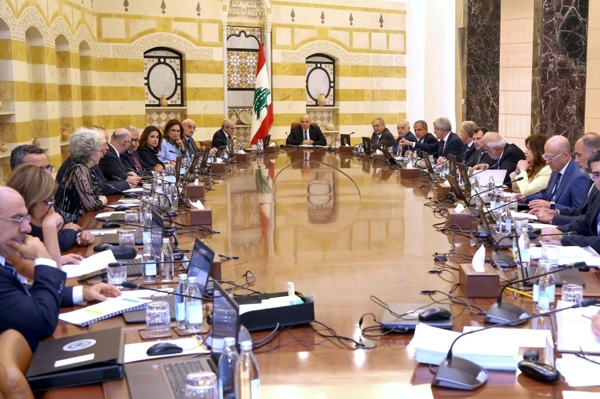 واکنشهای خصمانه مقامات دولت لبنان علیه ایران ادامه دارد/ پس از سخنان عراقچی، به سخنان ولایتی هم پاسخ دادند