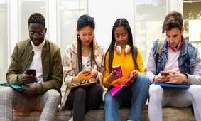 اکونومیست: نسل زد بهتر پول درمی‌آورند!