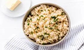 طرز تهیه سیر پلویِ خوش طعم و عطرِ اصیل ایرانی

