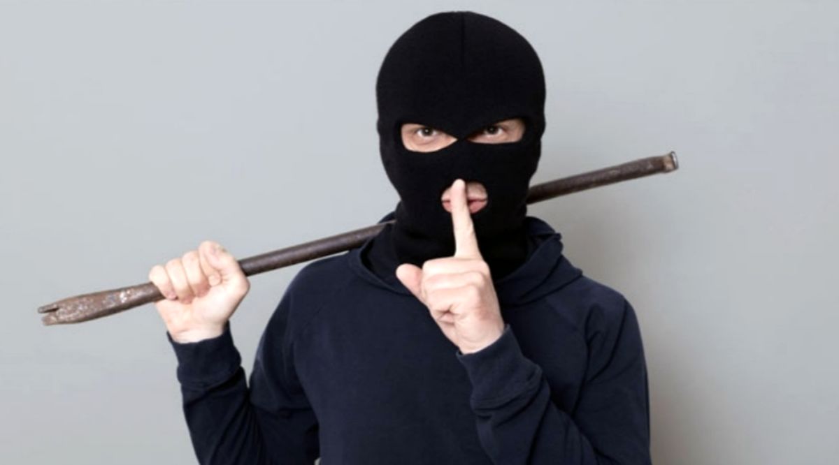 جرم سرقت چیست؟ + حکم و مجازات سرقت حدی، تعزیری و...