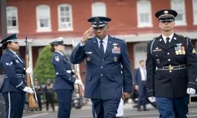 رئیس ستاد مشترک ارتش آمریکا: تحرکات احتمالی ایران و حزب‌الله را زیر نظر داریم و در حالت آماده‌باش هستیم