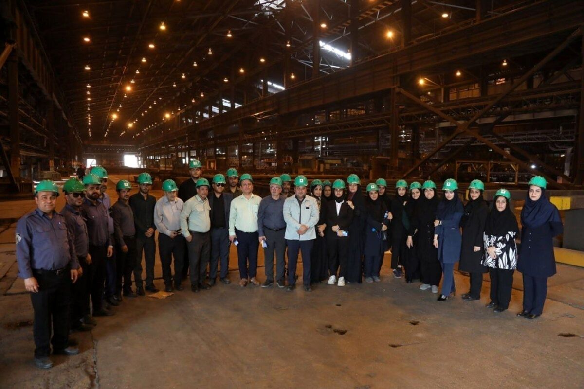 نشست خبری مدیرعامل فولاد خوزستان با حضور ۱۸۰ فعال رسانهای برگزار شد