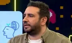 ماجرای علاقه شدید امید حاجیلی به یک خانم فاش شد/ عشقی که خاتمه یافته اما پایان نیافته/ ویدئو