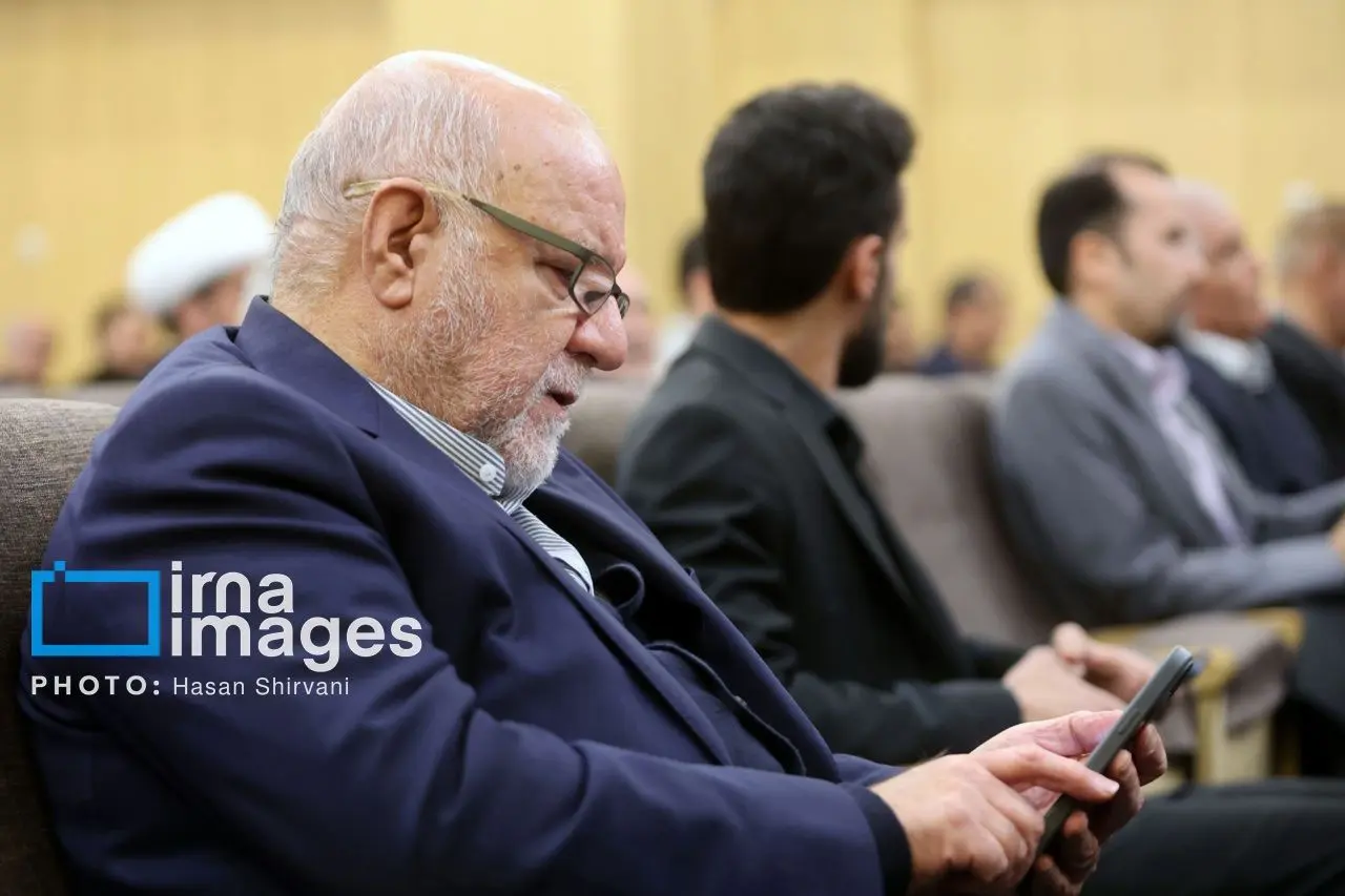 تصاویر: مجلس ترحیم اشرف بروجردی