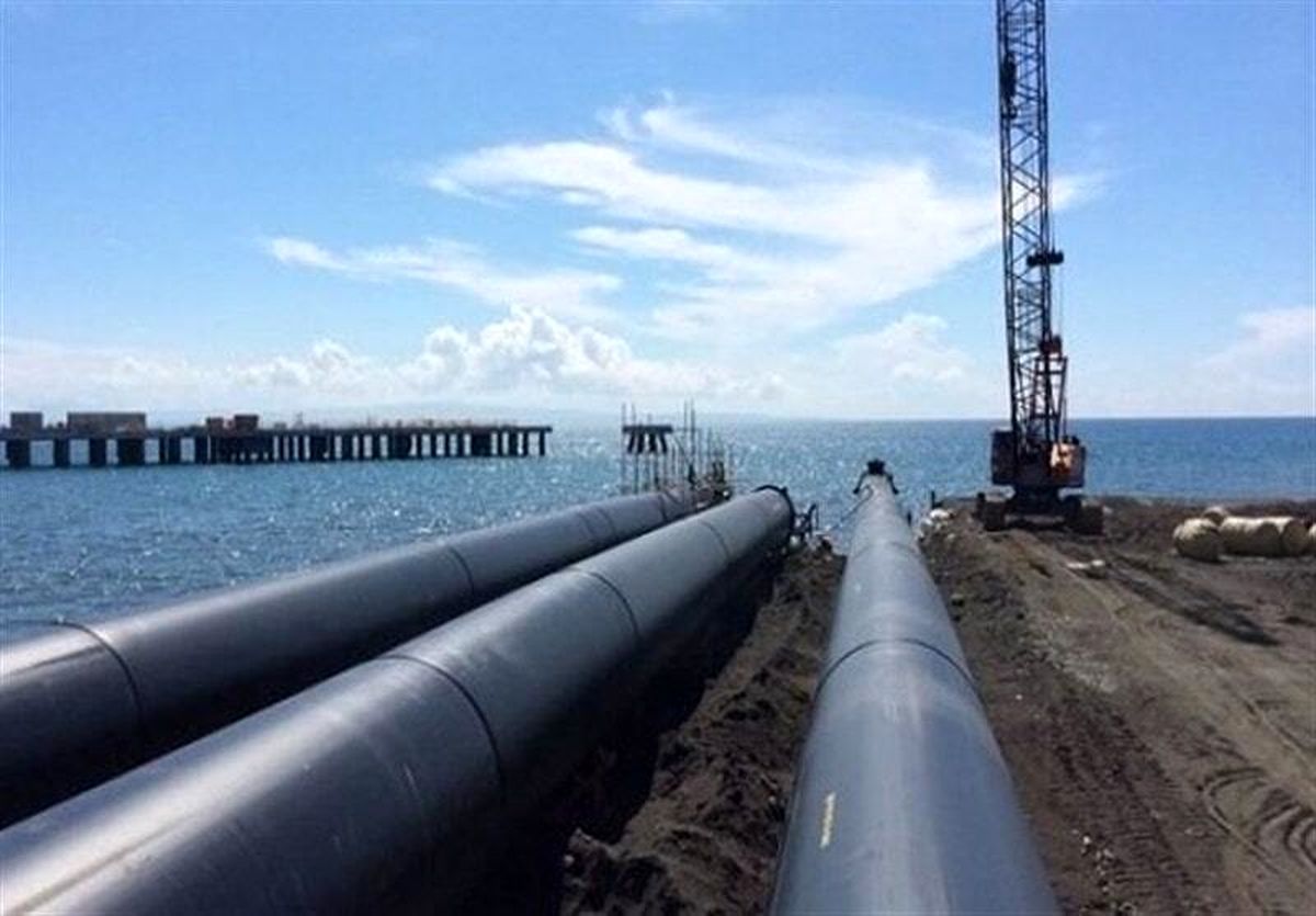 آوردن آب دریای عمان به اصفهان مثل کوبیدن آخرین میخ بر تابوت این شهر است