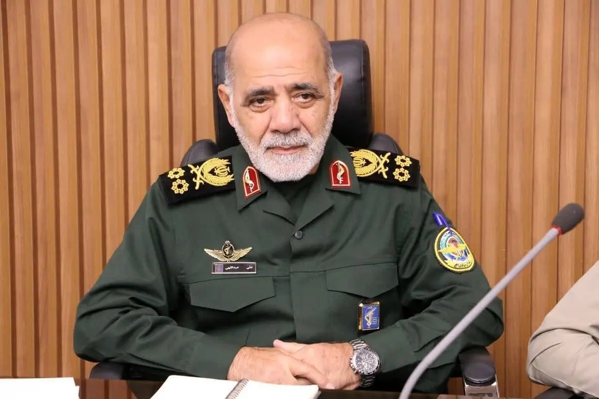بازدید فرمانده قرارگاه مرکزی خاتم‌الانبیا از تاسیسات زیرزمینی نیروی دریایی سپاه/ ویدئو
