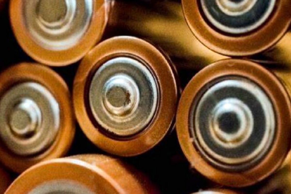 ابداع یک باتری ارگانیک که میتواند جایگزین باتریهای سنتی باشد