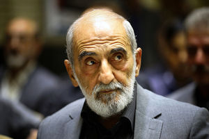 حسین شریعتمداری: سفر گزارشگر ویژه سازمان ملل به ایران را لغو کنید/ نگذارید مسیر دور زدن تحریم را شناسایی کنند