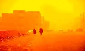 طوفان گرد و خاک ادارات سیستان را به تعطیلی کشاند