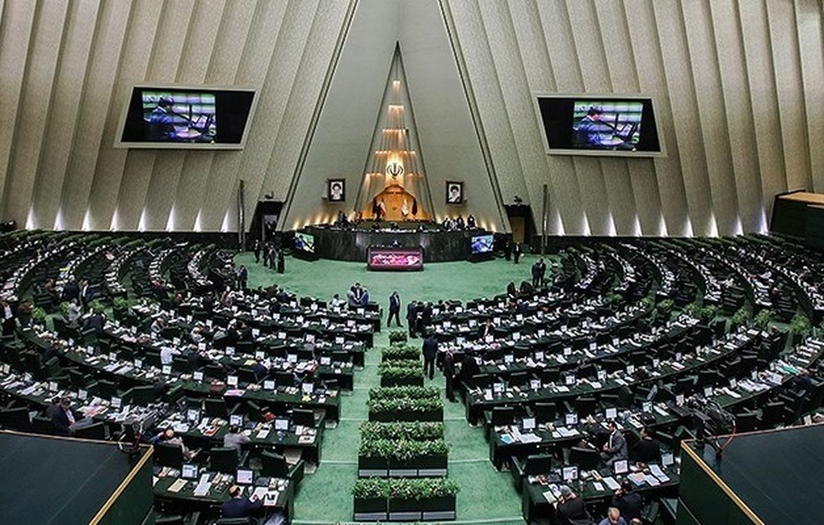استعفای یک نماینده و استمداد از رئیس جمهور برای حل مشکلات مردم