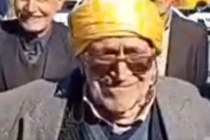 حضور پیرمرد ۱۰۷ ساله دره شهری در پای صندوق های رای/ ویدئو

