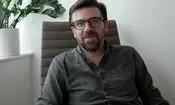 چرا نسل Z نگاه متفاوتی به پول دارد؟ | یک درمانگر مالی پاسخ می‌دهد