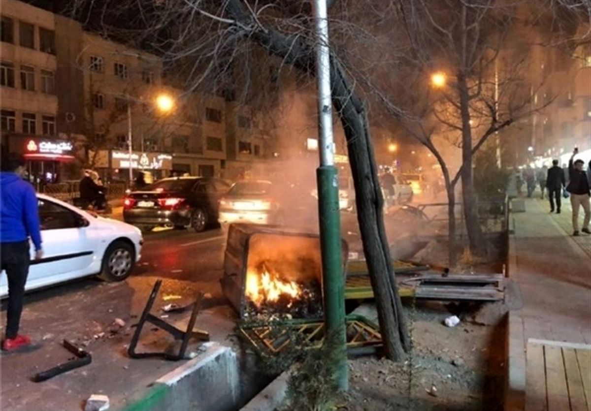 دستگیری ۴ نفر از لیدرهای اصلی ناامنی و اغتشاش در "میدان انقلاب"