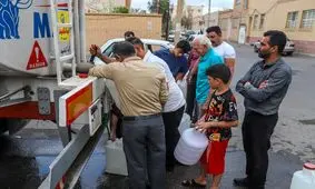 یزدی ها در صف آب آشامیدنی/ تعمیر خط انتقال آب یزد چند ماه زمان می‌برد؟