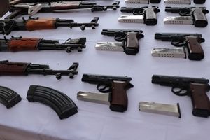 کشف ۲۰ قبضه اسلحه قاچاق در ایلام