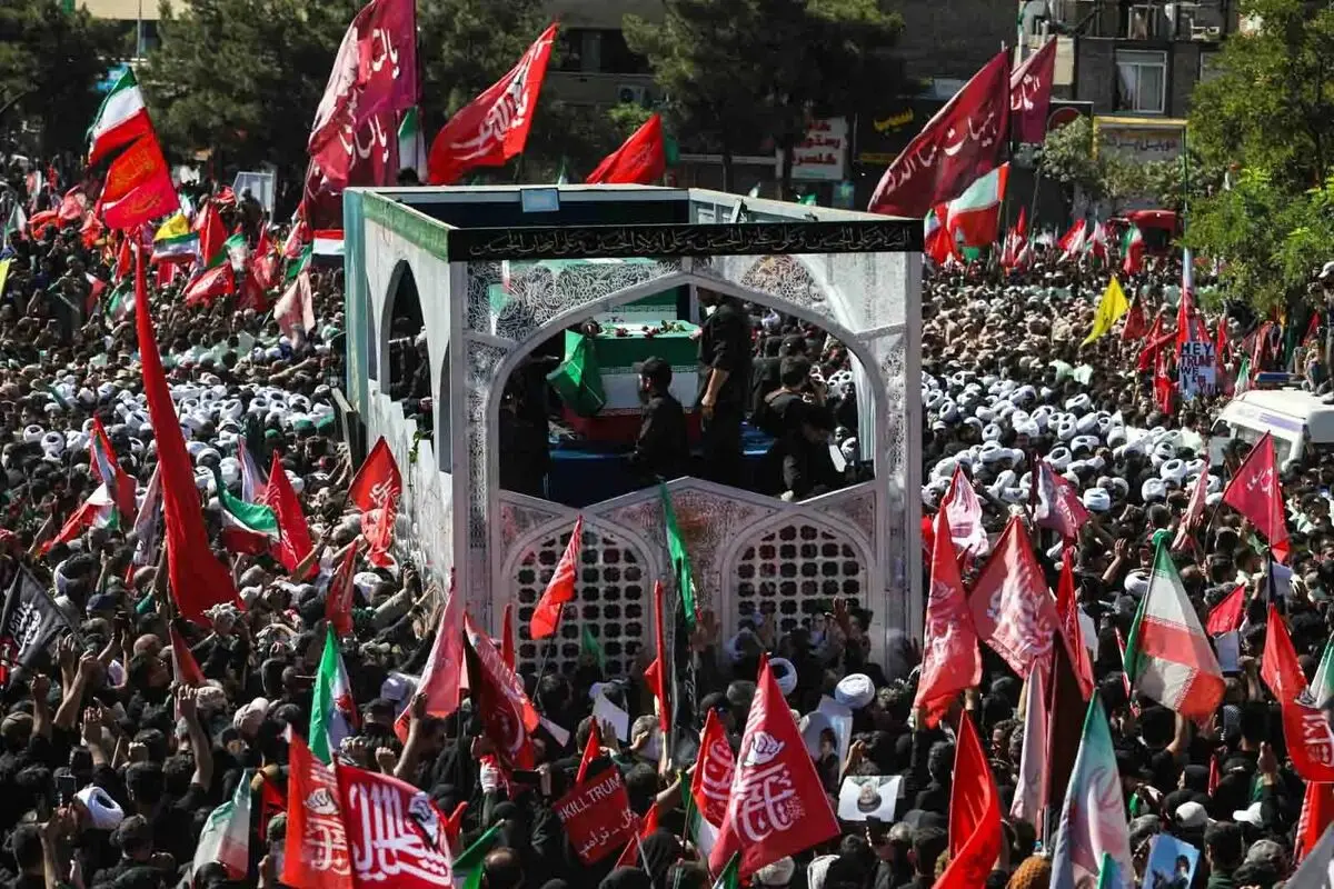 پیکر رهبر شهید انقلاب در رواق دارالذکر حرم امام رضا دفن خواهد شد