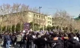  احتمال حضور افراد بیرون از دانشگاه در تجمع روز گذشته را رد نمی‌کنم/ در تجمعات روز گذشته سنگ و شیشه بطری‌ پرتاب شد/ ​تک‌صدایی نبودن دانشگاه یک «حُسن» است/ دانشجویان نگران آزادی پس از بیان هستند/ از خشونت حمایت نمی‌کنیم اما از دانشجویان حمایت می‌کنیم