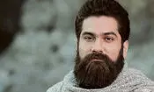 علی زند وکیلی روی خطوط ریلی از وطن خواند/ ویدئو