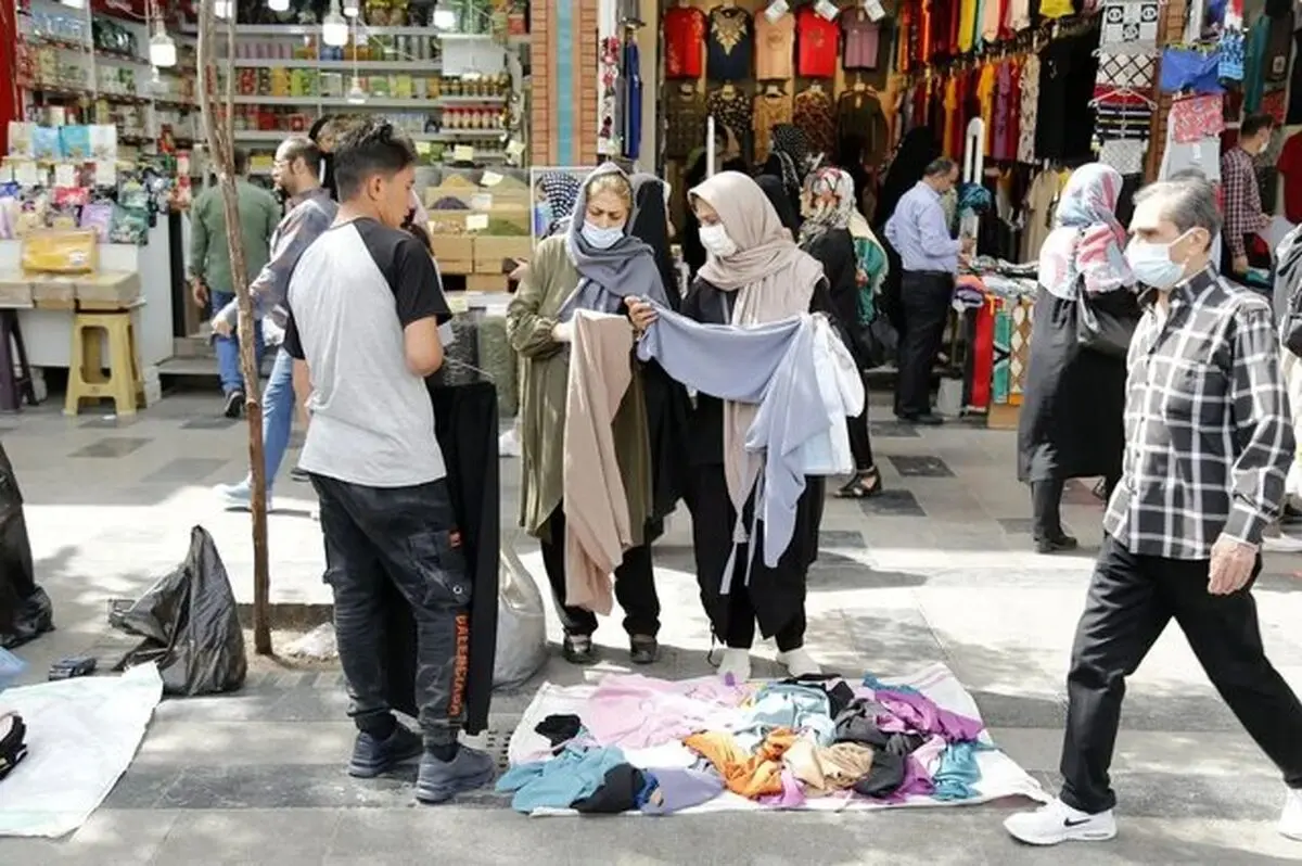 اجاره پیاده‌رو برای بساط‌فروشی در تهران از ۱۰۰ تا ۲۵۰ میلیون!/ عکس