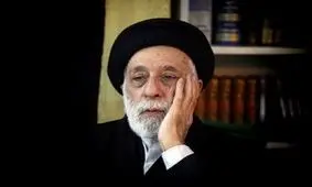 عکسی از مسعود پزشکیان در منزل برادر رهبر انقلاب

