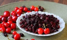 طرز درست کردن آلبالو خشکه/ ویدئو