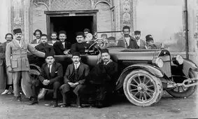 از "گردونه بخار" تا خیابان‌های پر ترافیک: داستان دگردیسی خودروها در ایران / اولین اتومبیل در دوره کدام شاه وارد کشور شد؟

