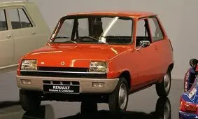 قیمت های باورنکردنی رنو ۵ در بازار خودرو