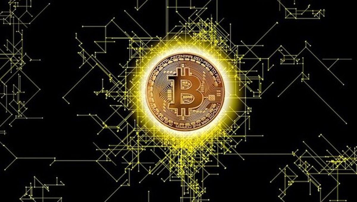 بیت کوین به سمت صعود یا ریزش پیش میرود؟