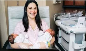 مادر آمریکایی با دو رحم نادر در دو روز دو نوزاد به دنیا آورد