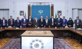 کشف حجاب یکی از اعضای هیئت استانداران اقلیم کردستان عراق در تهران/ تصاویر