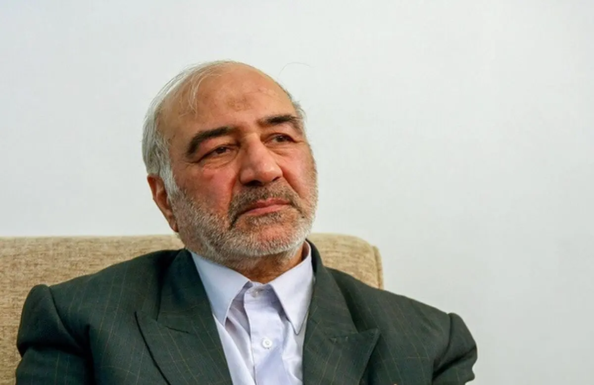 روایت نخستین فرمانده سپاه از علت مخالفت ها با قرارگرفتن سپاه زیر نظر دولت/ همان‌گونه که نهادهایی مانند جهاد سازندگی یا کمیته‌ها بعدها منحل شدند، امکان انحلال سپاه نیز وجود داشت
